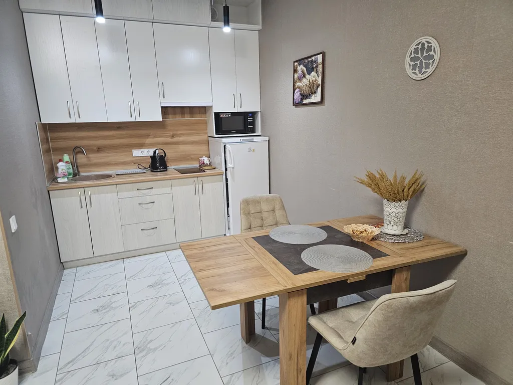 Евро студия в тихом и спокойном месте