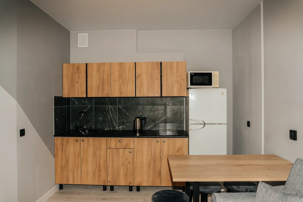 Евро трехкомнатная с джакузи у ЖД вокзала