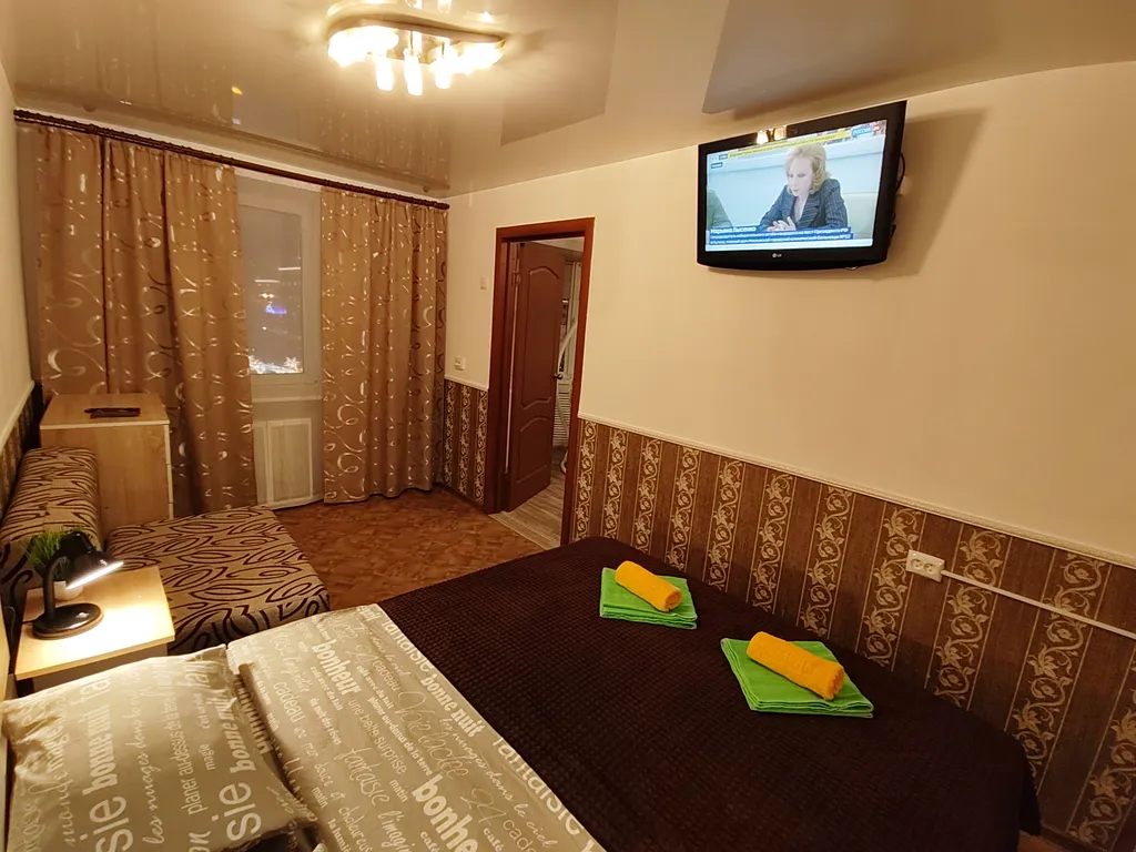 Студийного плана двухкомнатная квартира с шикарным видом на площадь Пять Углов