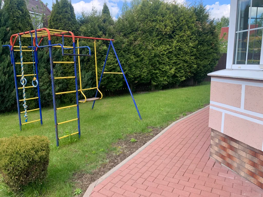 Красивый гостевой дом с баней на дровах возле Минского Моря