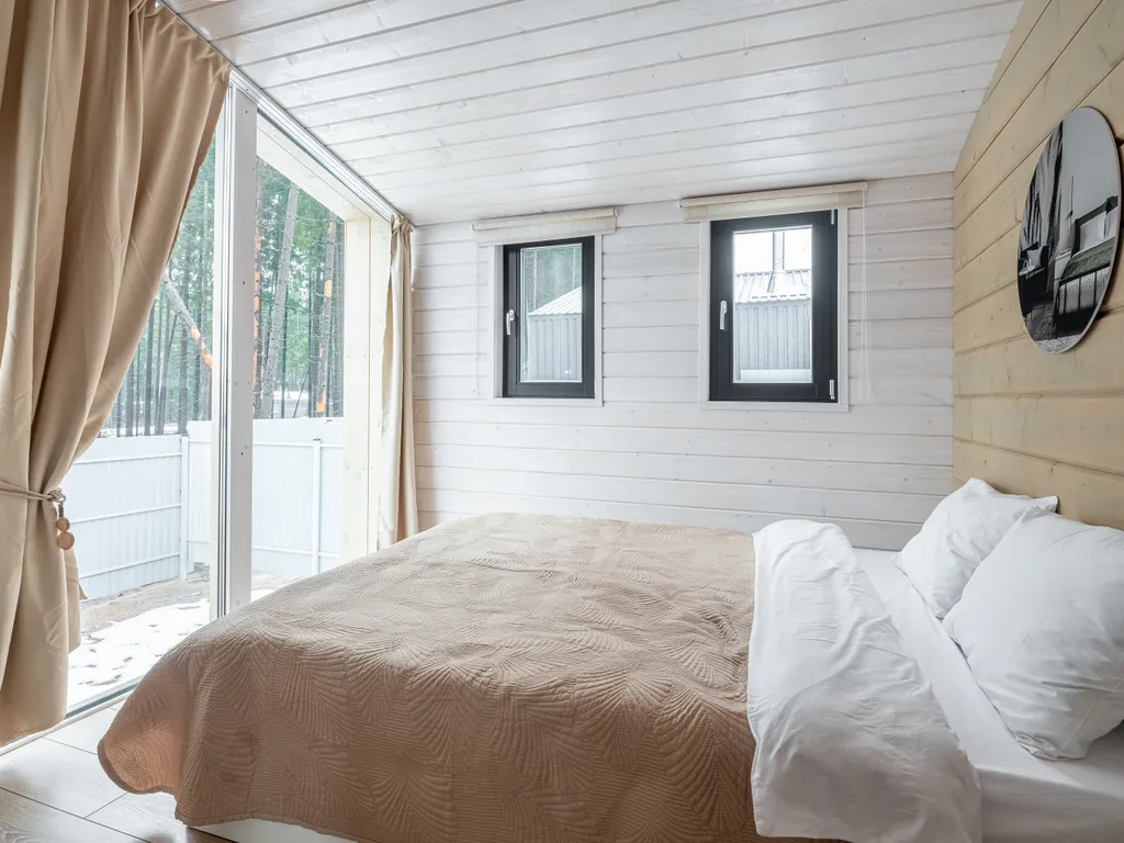 Семейный дом с камином