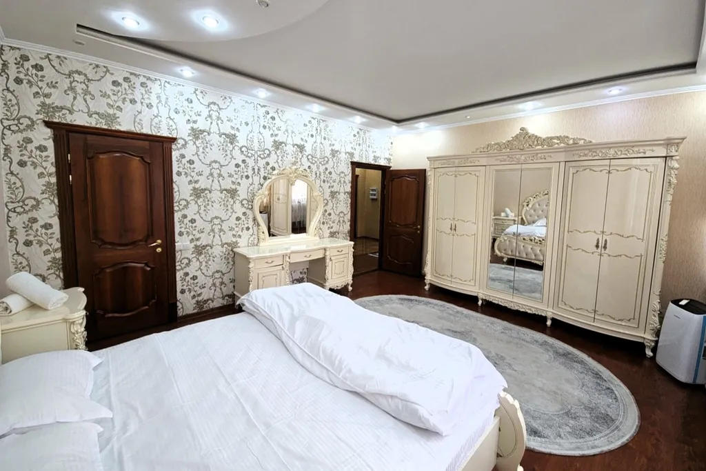 Шикарная трёхкомнатная квартира со всеми удобствами