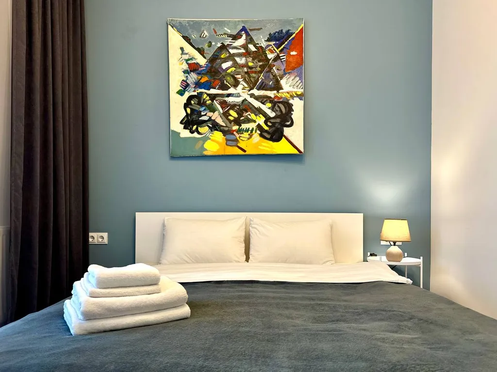 Красивая дизайнерская квартира в новом жк с видом на море