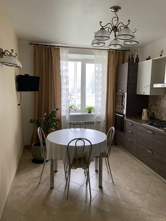 Квартира Светлая, уютная квартира у ТЦ Шоколад — Ярославль