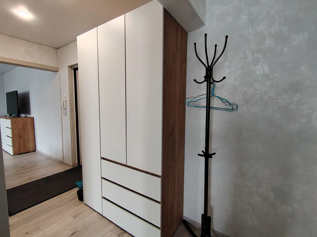 Двухкомнатная квартира напротив Академии Здоровья