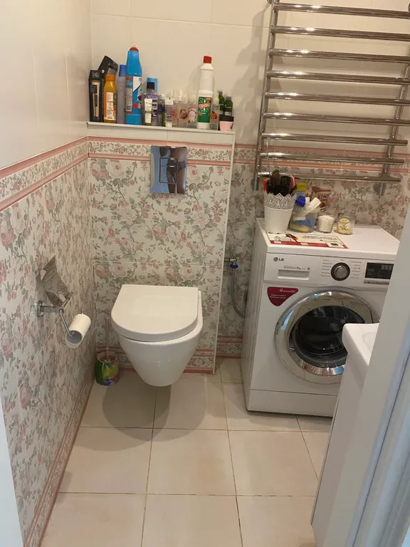 Комната в уютной квартире с хозяйкой