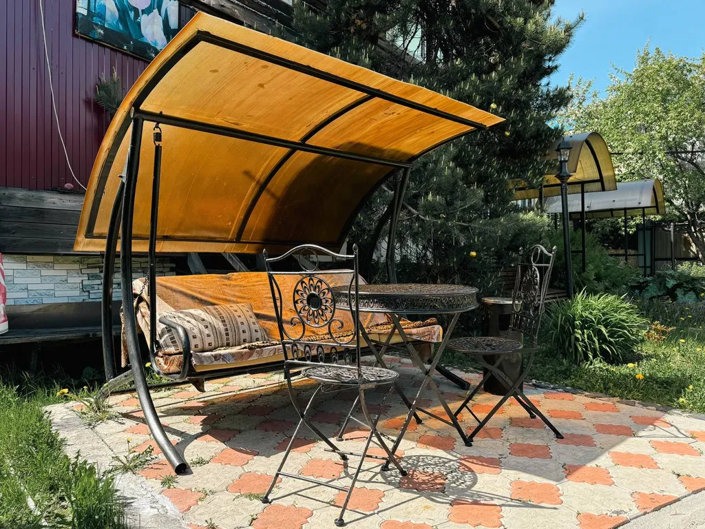 Коттедж у реки с баней