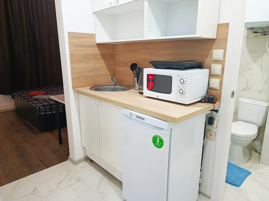 Светлая студия с большой кроватью у станции МЦД-4 Железнодорожная