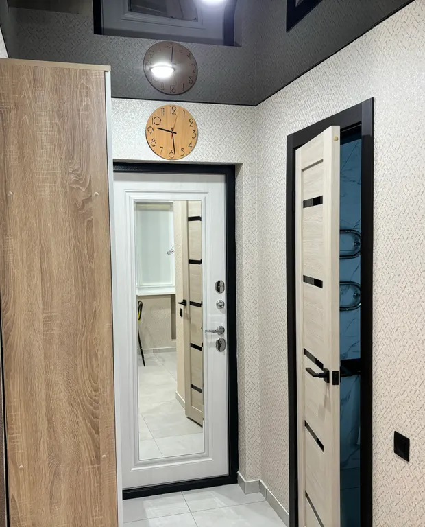 Квартира Уютная студия напротив Парка и Университета в центре Нефтяников — Омск