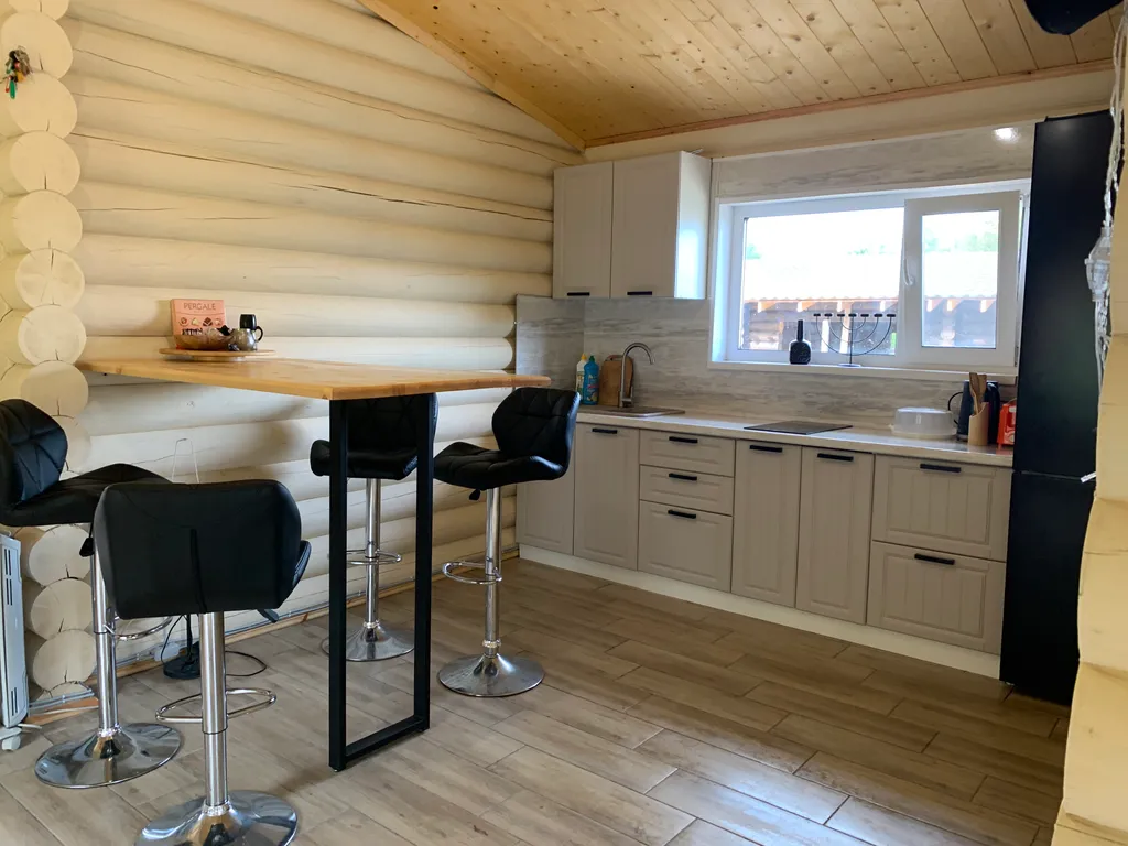 Дом на берегу озера