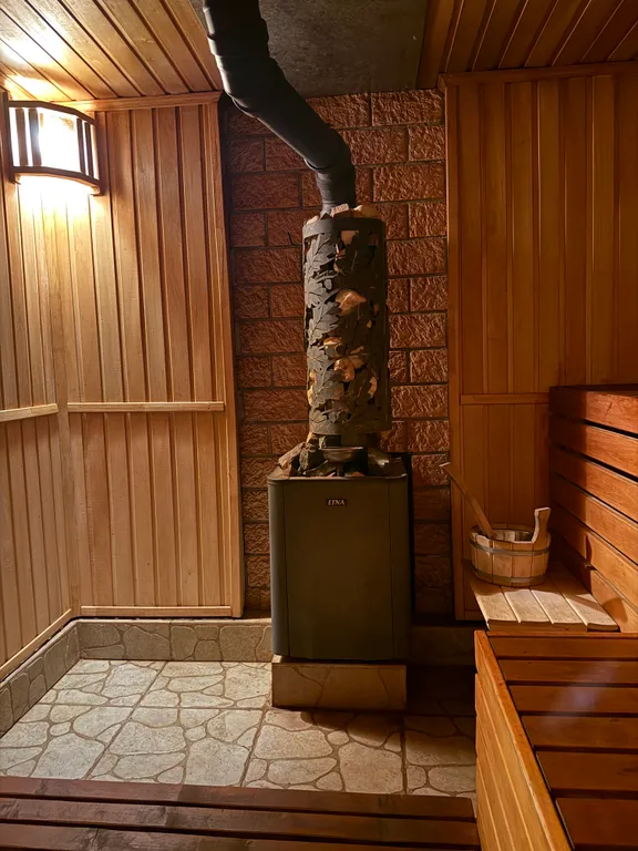 Уютный комплекс отдыха на берегу реки