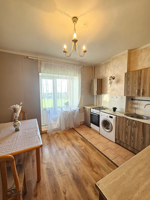 Большая просторная квартира с двумя балконами.