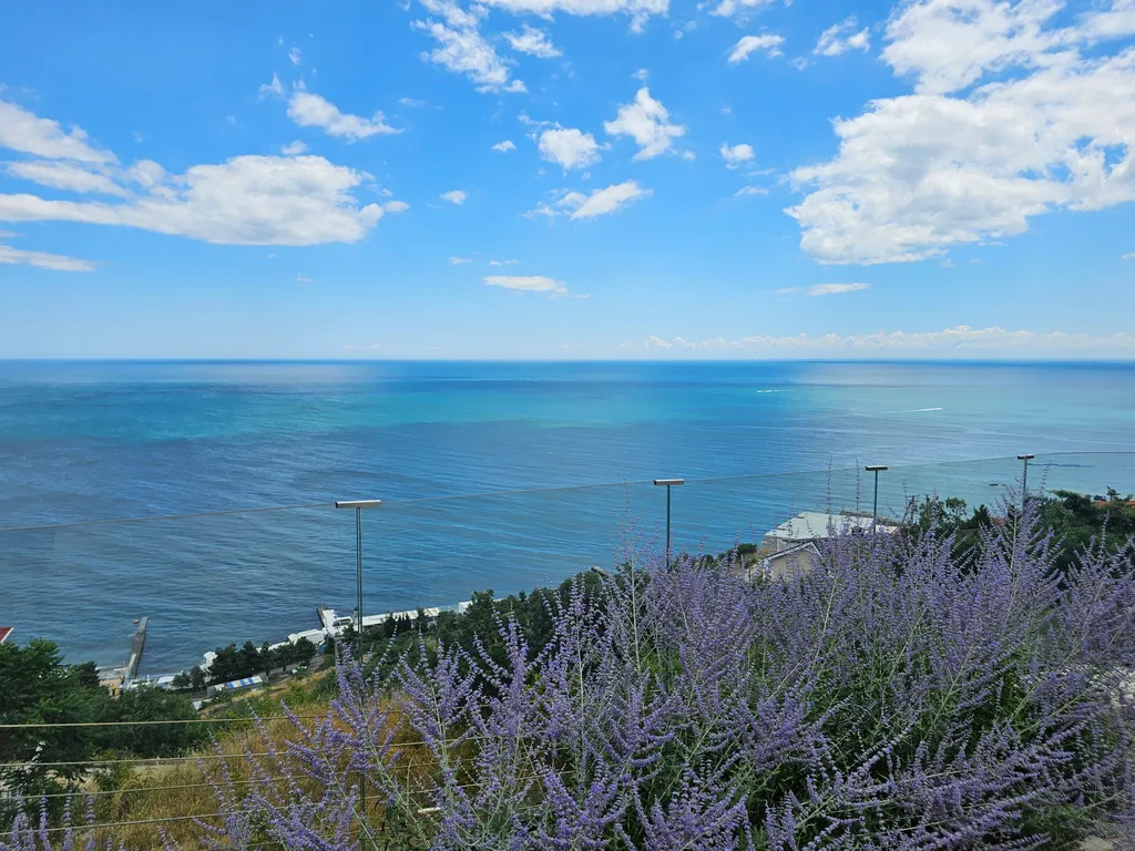 Квартира-студия в новым курортном комплексе лучистое