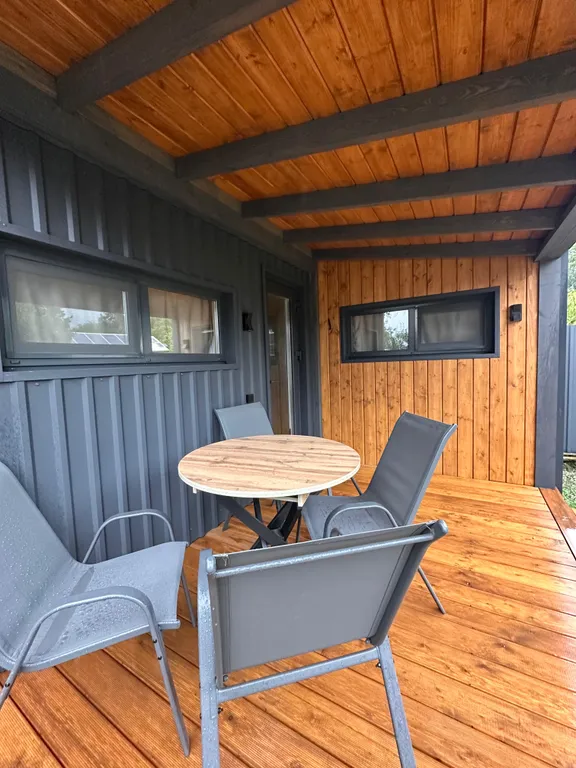 Уютный домик в тихом месте в центре