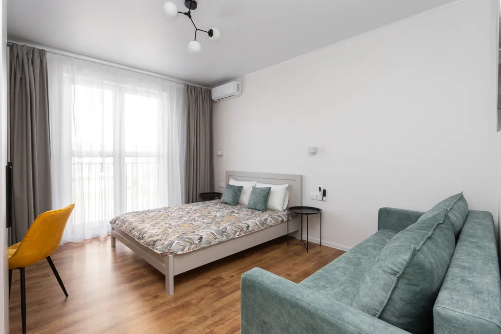 Just rent this apartment)