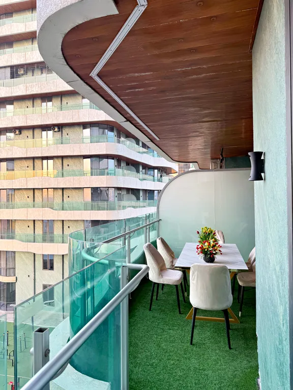 Modern Stroy 40 by Royal rentals