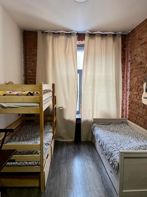 Квартира Современная квартира-лофт у метро — Санкт-Петербург