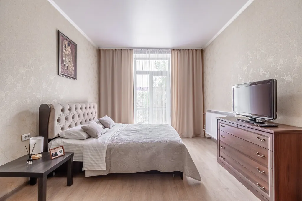 Крупногабаритная квартира в самом центре города — аренда посуточно в Курган