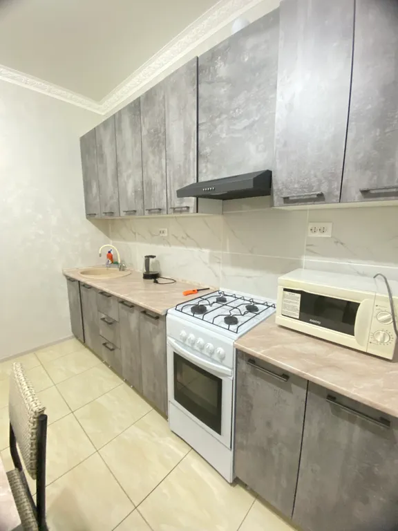 Квартира возле аэропорта в доме с закрытой территорией