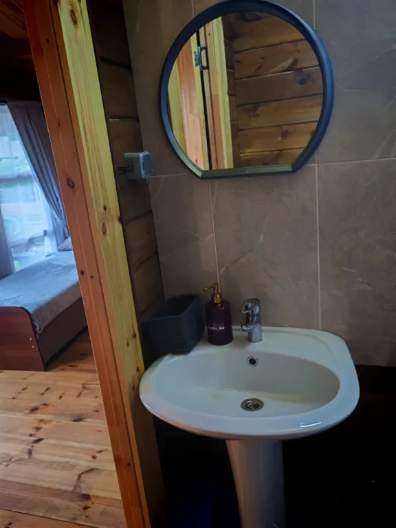 Коттедж Гостевой домик в прибрежной полосе — Пицунда