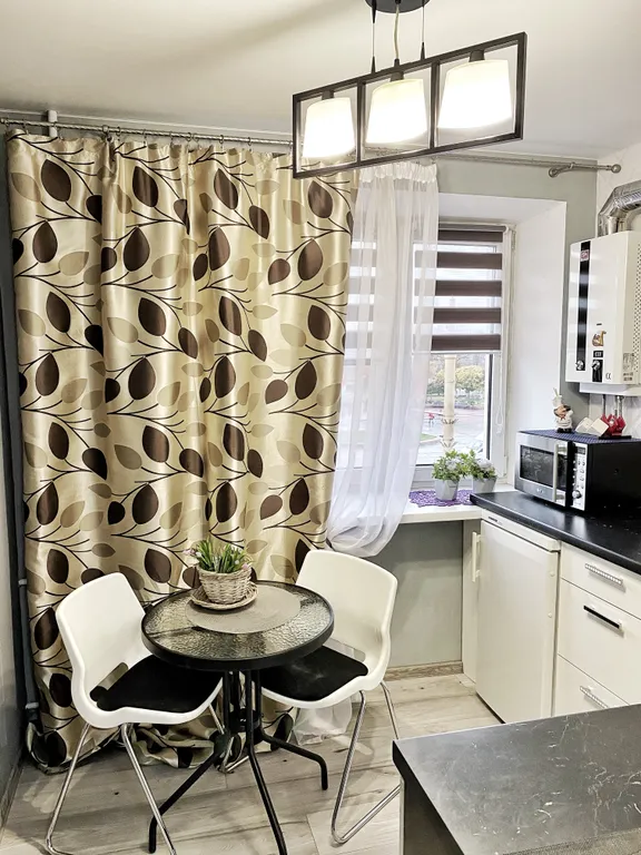 Уютная квартира в самом центре с видом на главную площадь города