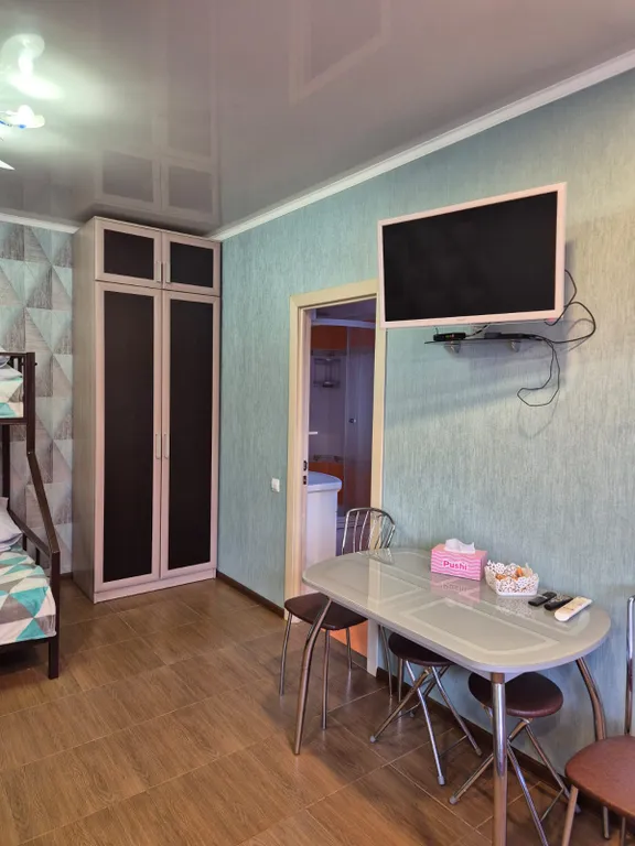 Дача с бассейном на море