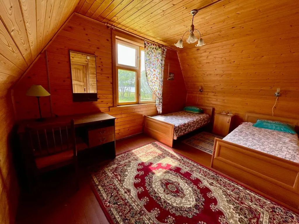 Дом на берегу реки Волга