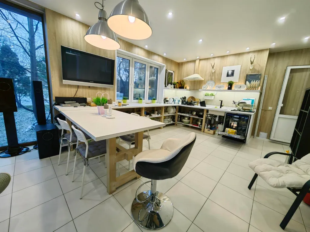 Коттедж Дом в тихом и живописном месте на берегу озера — аренда посуточно в Гомель