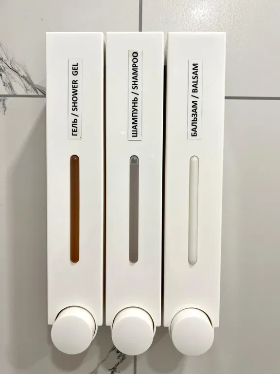 Стильный белоснежный апартамент в центре города, бесконтактный заезд