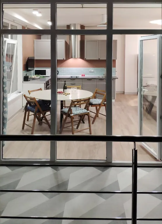 Дизайнерский апартамент с видом на море