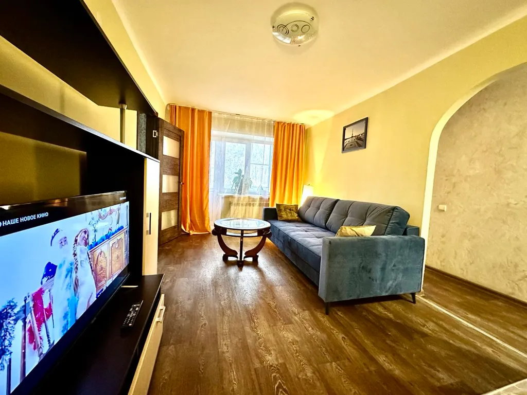 Двухкомнатная квартира в центре города — аренда посуточно в Ковров