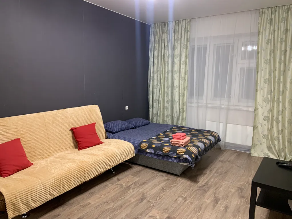 1 комнатная квартира в Студгородке, центр