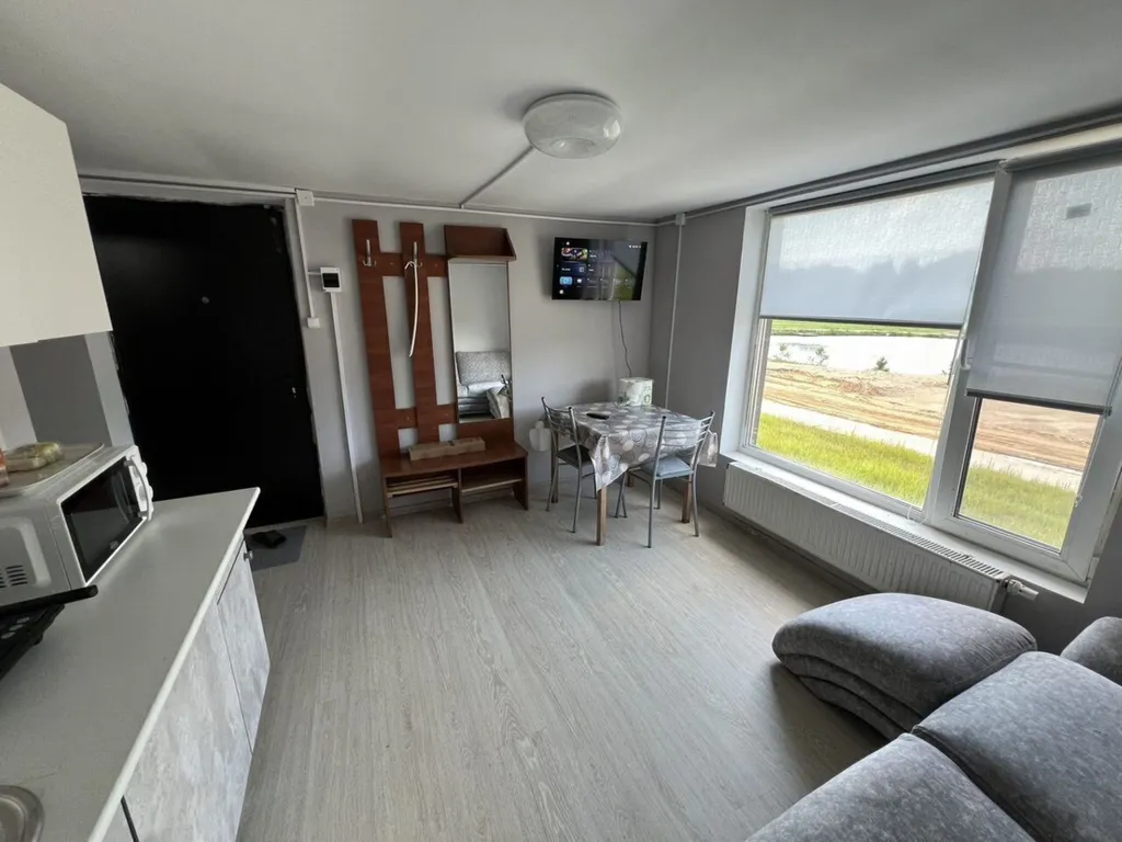 Глэмпинг у peки Bолoста