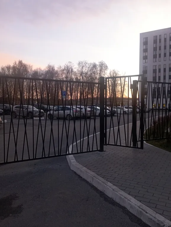 Апартаменты близко к Кремлю, ДС Кристалл, Драматическому театру