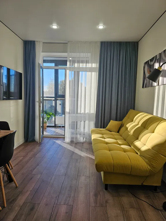 Светлая квартира с уютной лоджией на Веневке