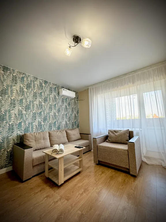 Квартира рядом с центром, удобно доехать от вокзала и аэропорта, рядом с госпиталем