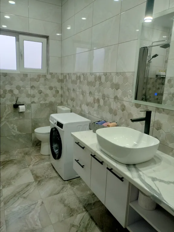 Дом с теплым бассейном