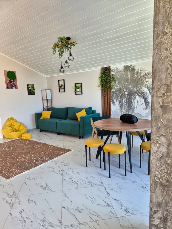 Дом на берегу моря