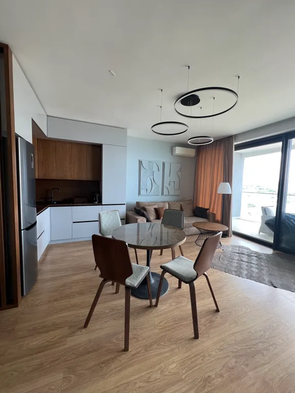 Однокомнатная комнатная с видом на море