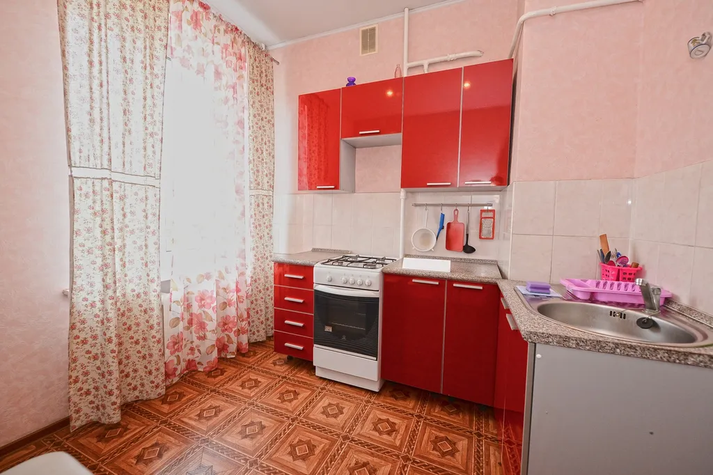 Апартаменты на площади вокзала рядом с набережной