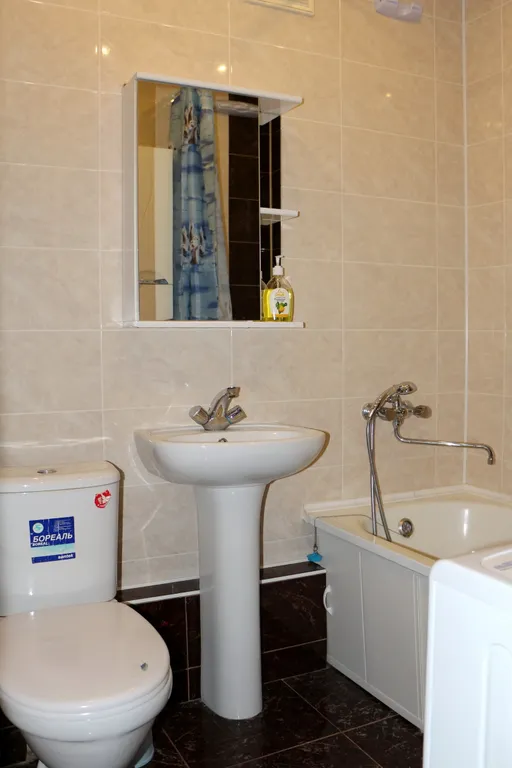 Однушка с балконом и кондиционером в центре