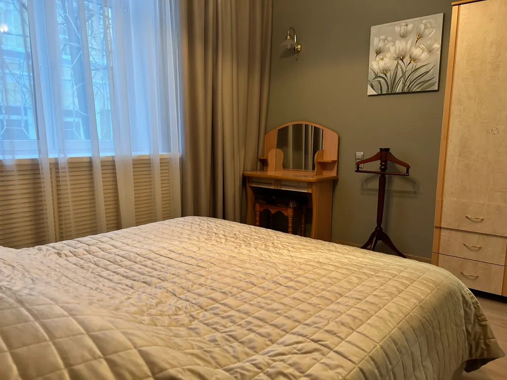 Просторная 4-комнатная квартира в самом центре