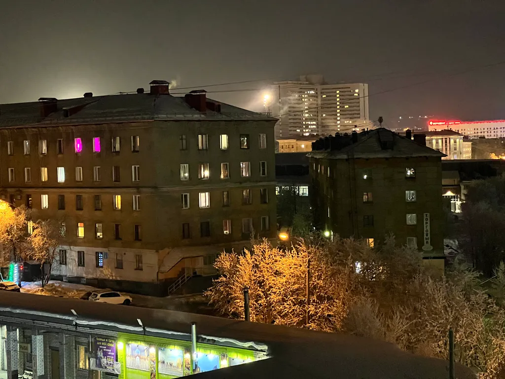 Трёхкомнатная квартира с раздельными комнатами, балконом и лифтом