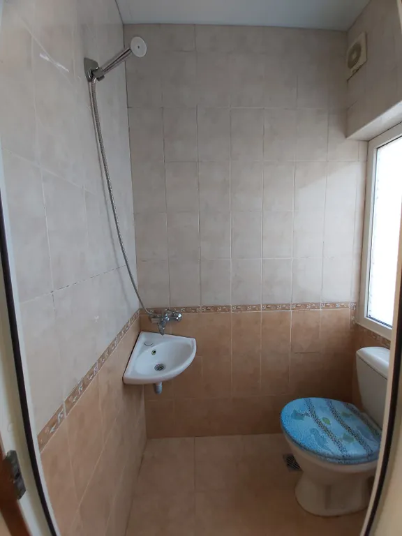 У Воронцовского дворца, до пляжа 5 минут пешком в тени алеями парка