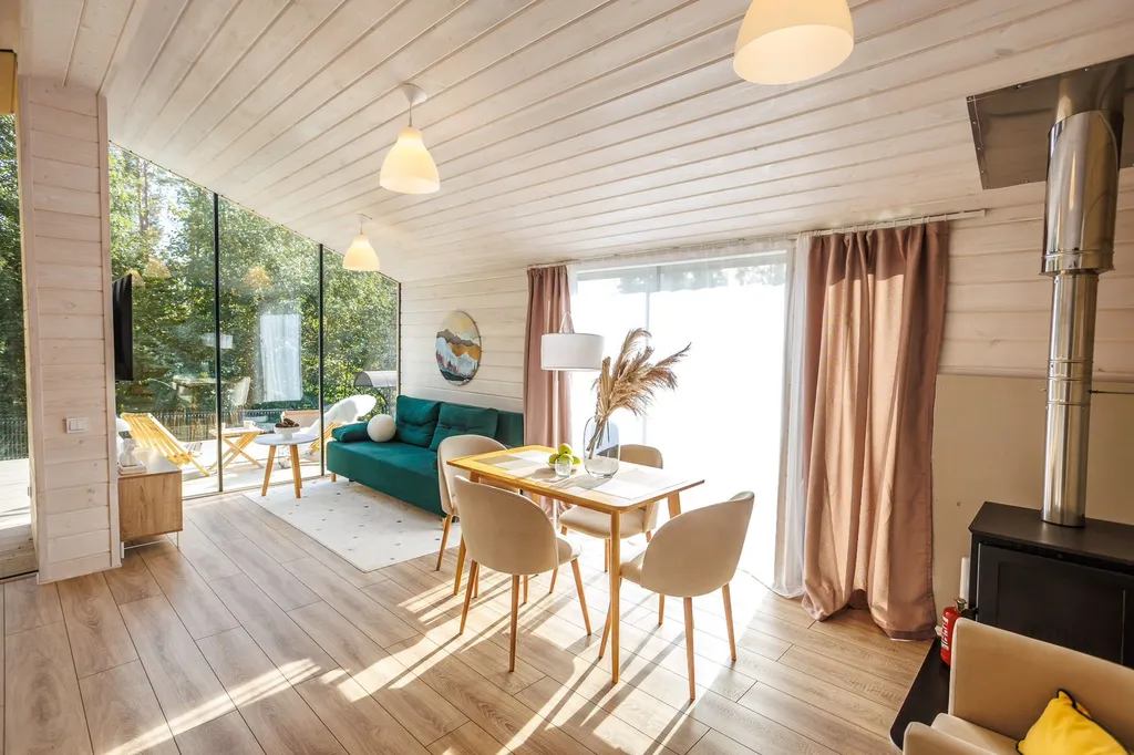 Дом Мая у озера с баней на дровах