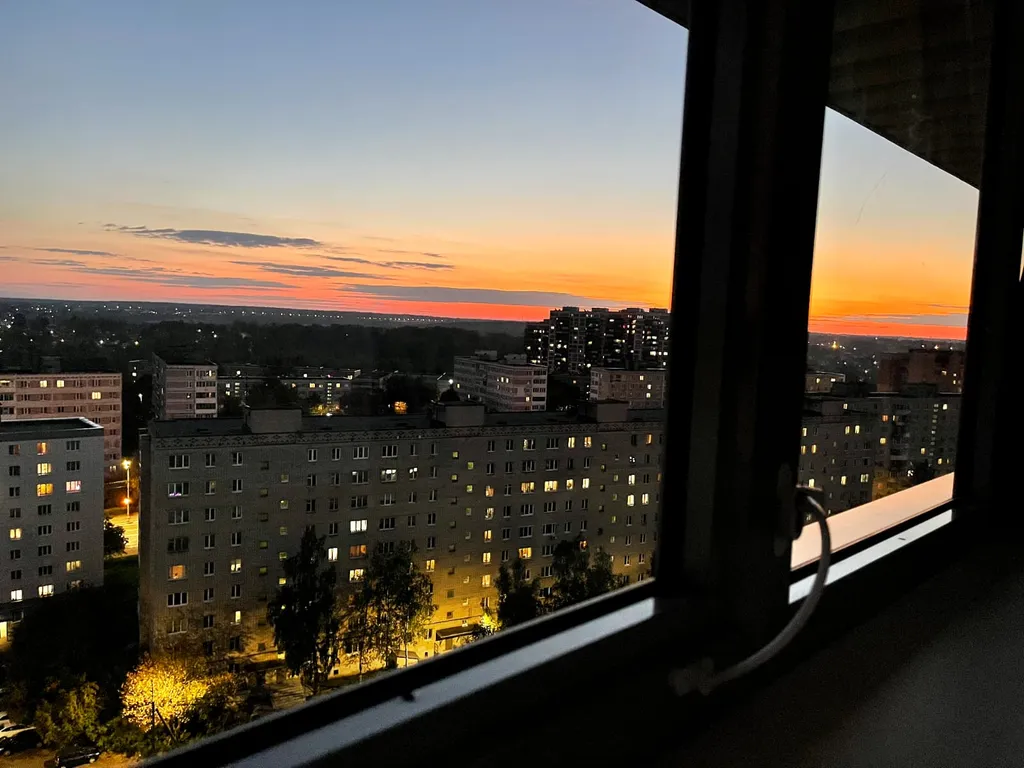 Семейная евротрешка с видом на Лавру,огром гостиной и 4 отд. кроватями