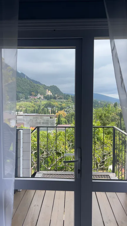 Уютный коттедж Доротея в центре города — аренда посуточно в Новый Афон