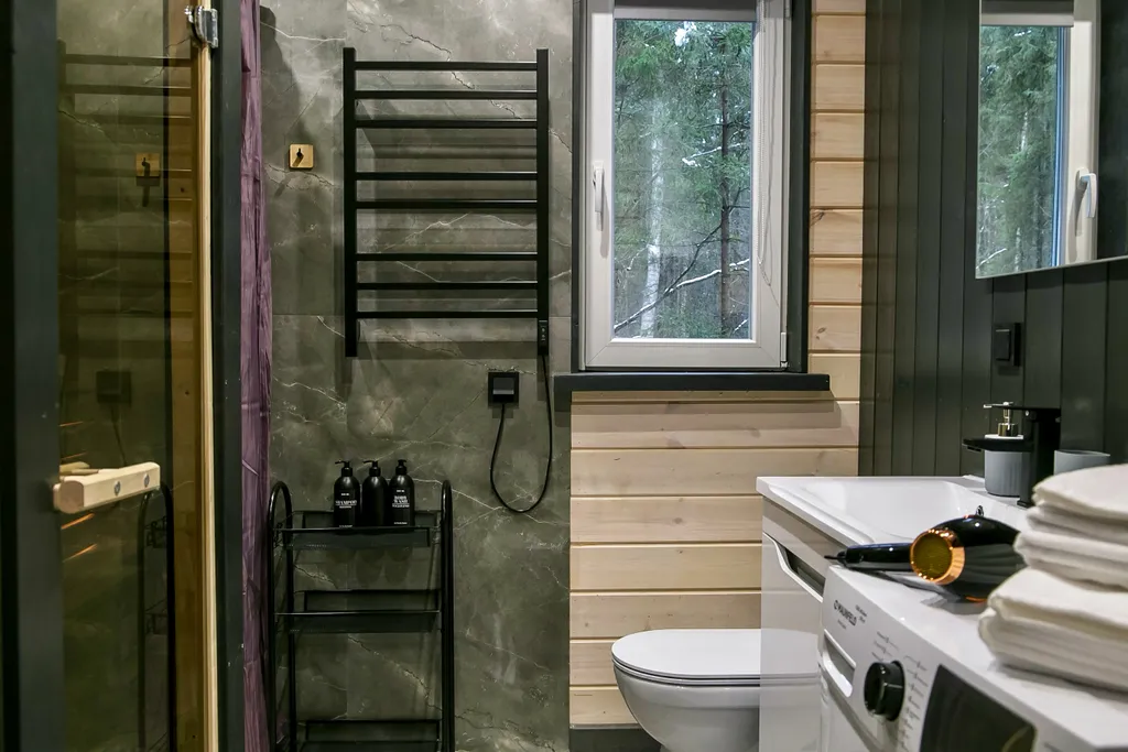 Просторный дом для компании с камином, сауной и общей зоной