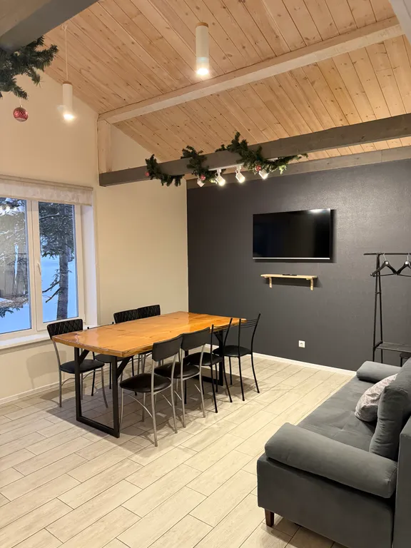 Новый дом в Геше на 1 линии по дороге на сектор Б