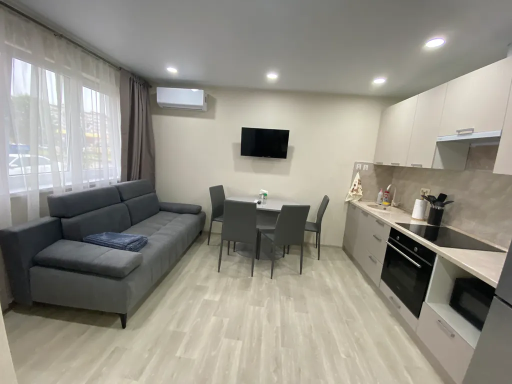 Квартира Квартира Благоустроенная студия с видом на горы — Сириус